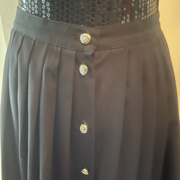 Vintage V-I-Petites Black Wool Blend Button Skirt - Picture 2 of 10